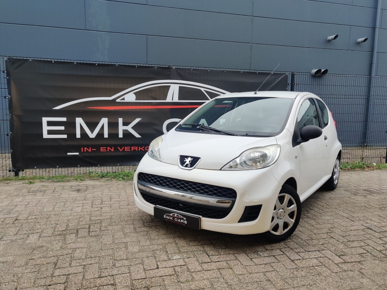 Peugeot 107 - 1.0-12V XR 1.0-12V XR - AutoWereld.nl