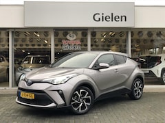 Toyota C-HR - 1.8 Hybrid Dynamic | Trekhaak, Stoel + Stuurverwarming, Apple CarPlay/Android auto, Parkee