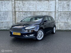 Ford Focus Wagon - 1.5 Titanium Trekhaak/Camera/Keyless/Glasscoating