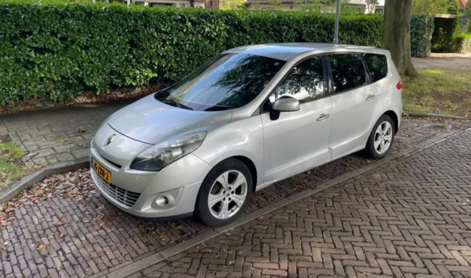 Renault Grand Scénic - 1.4 TCe 130- 7p.- Ketting hoorbaar - AutoWereld.nl