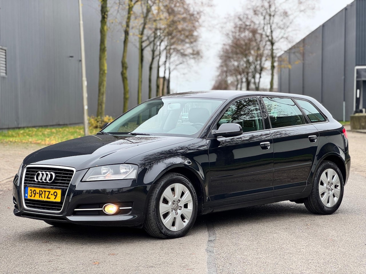 Audi A3 Sportback - 1.8 TFSI Attraction Pro Line 1.8 TFSI Attraction Pro Line - AutoWereld.nl