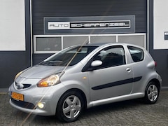 Toyota Aygo - 1.0-12V Sport I AIRCO I CV I NL AUTO I ZUINIG