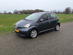 Toyota Aygo - 1.0-12V +