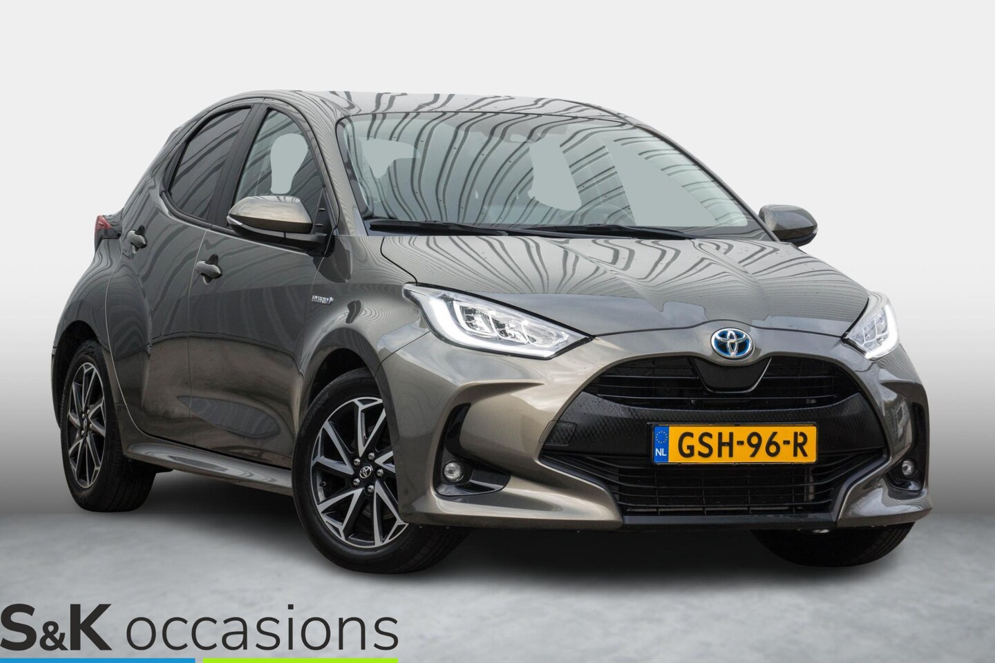 Toyota Yaris - 1.5 Hybrid Dynamic 10 Jaar Garantie - AutoWereld.nl