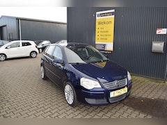 Volkswagen Polo - 1, 4 75 PK