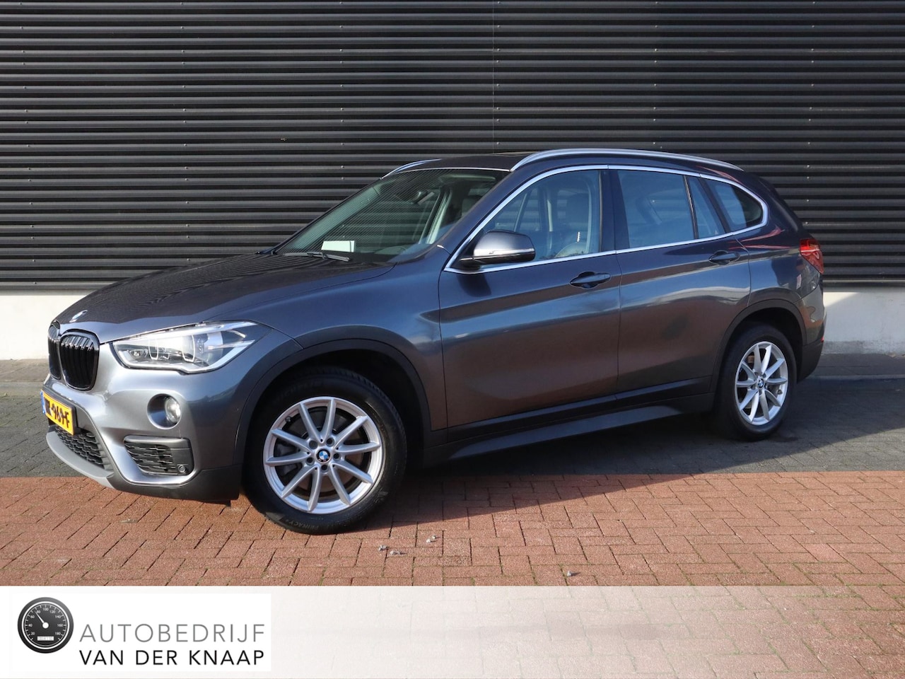 BMW X1 - sDrive20i Centennial High Executive | Clima | Cruise | Navi | Stoelverwarming | Pano | Par - AutoWereld.nl