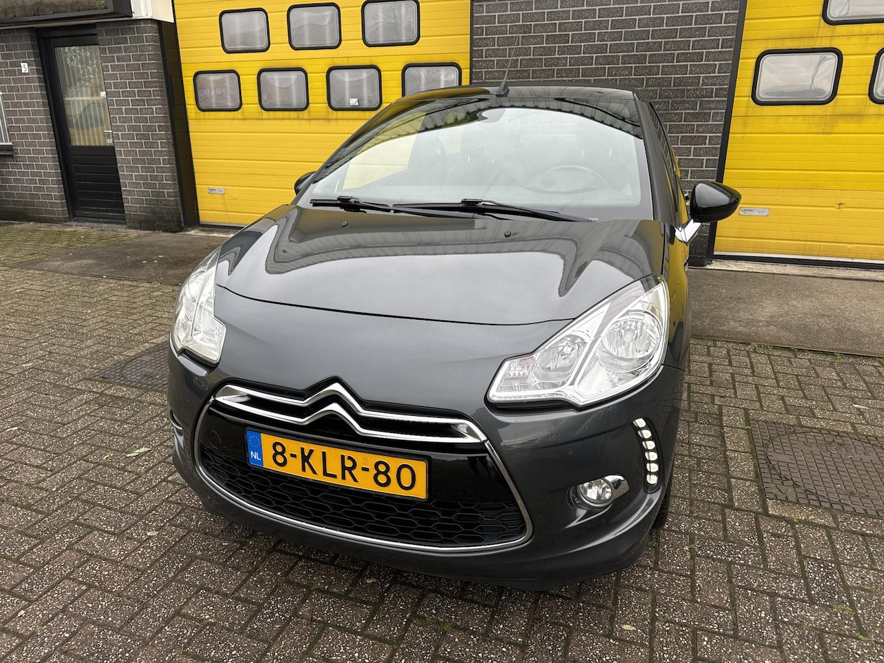 Citroën DS3 Cabrio - 1.2 VTi Chic |NAP|Airco - AutoWereld.nl