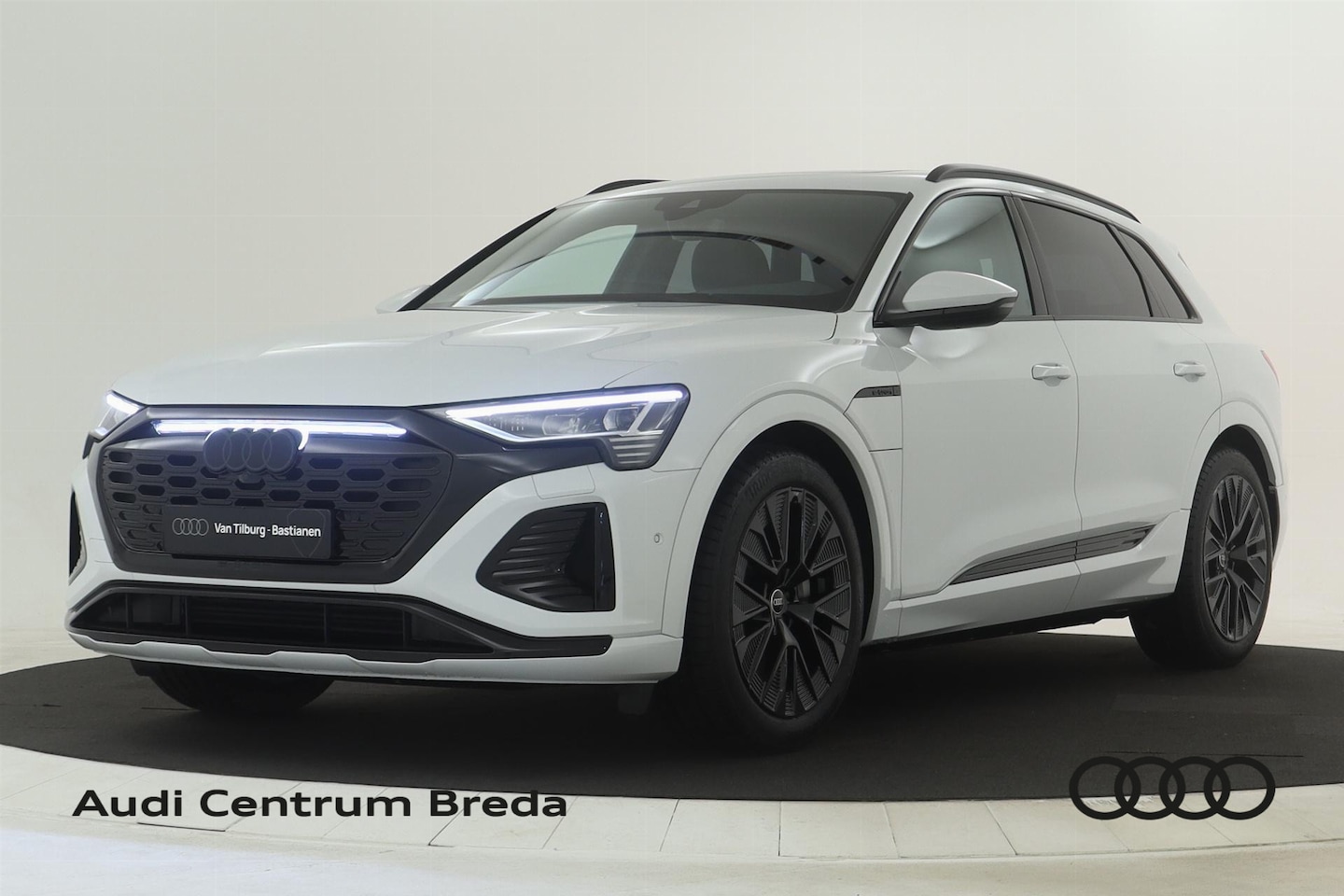 Audi Q8 e-tron - 55 quattro 408 1AT S edition Competition | Achterklep, automatisch bedienbaar | Achteruitr - AutoWereld.nl