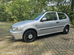 Volkswagen Polo - 1.4