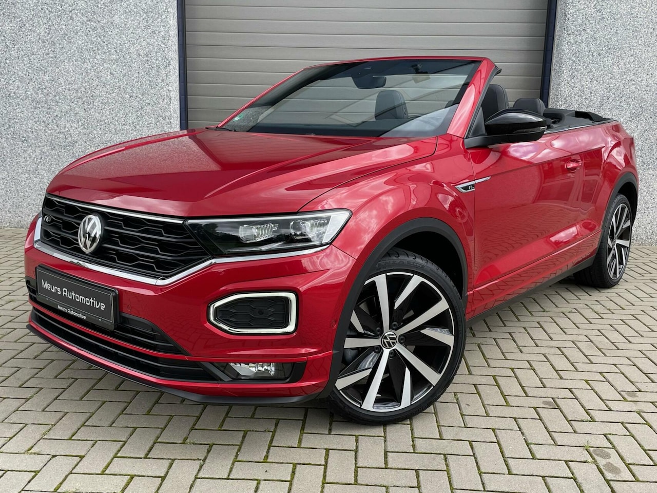 Volkswagen T-Roc Cabrio - 1.5 TSI R-line 19 inch/Leder/BlackPack/Virtual/Beats Audio/Compleet en Zeldzaam - AutoWereld.nl