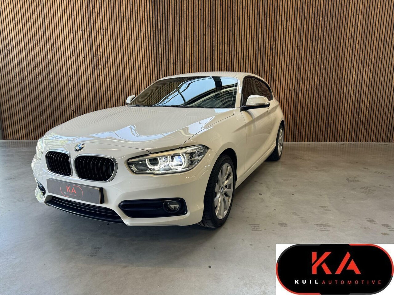 BMW 1-serie - 118i Edition Sport Line Shadow Executive 118i Edition Sport Line Shadow Executive - AutoWereld.nl