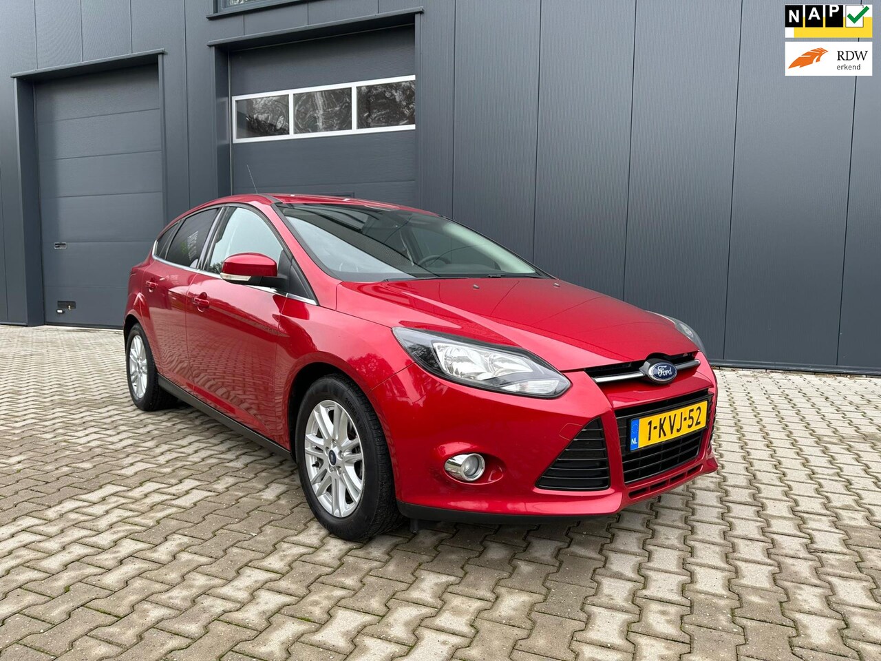 Ford Focus - 1.0 EcoBoost TITANIUM BJ013 AIRCO LMV - AutoWereld.nl