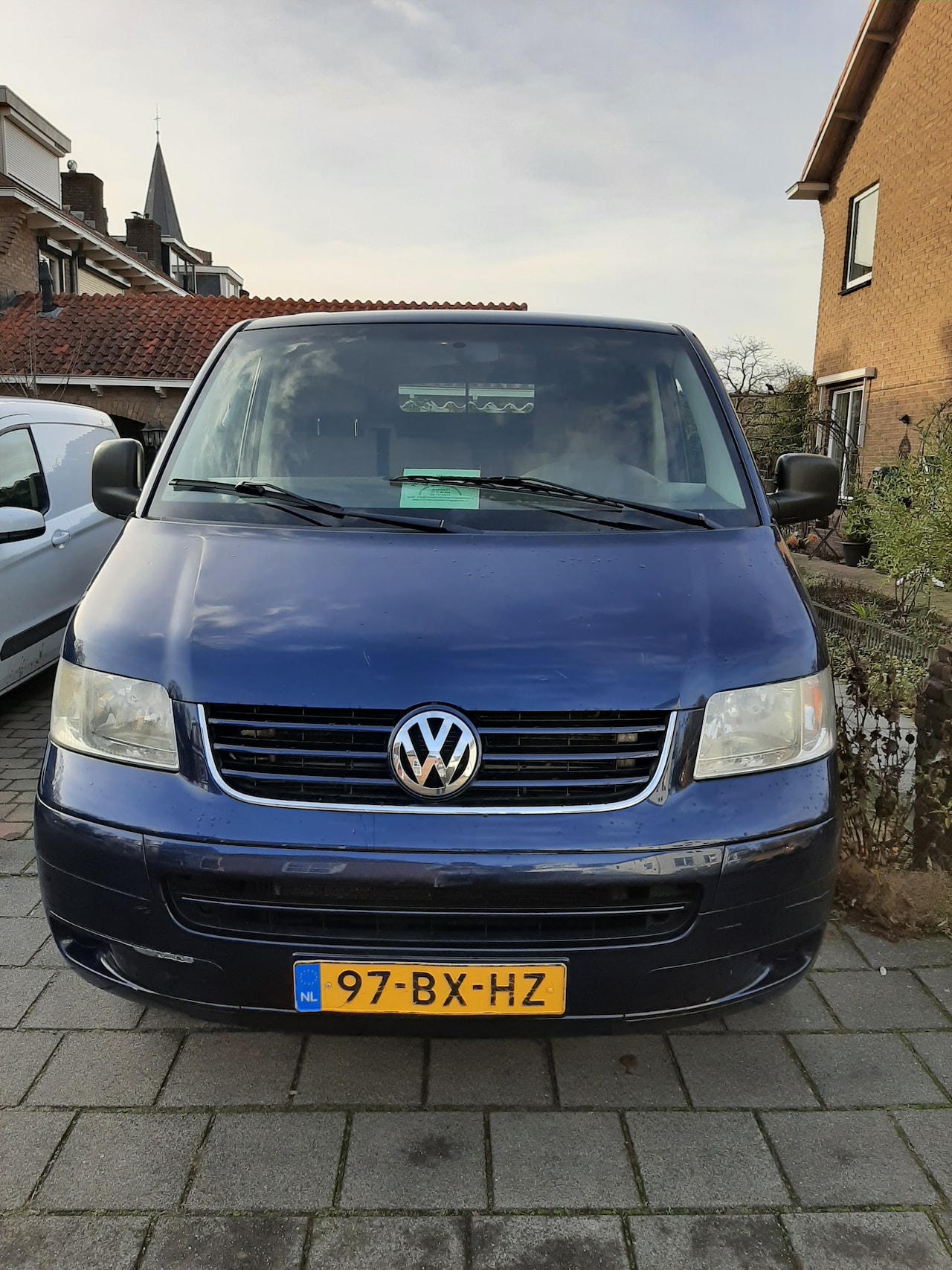 Volkswagen Transporter - 2.5 TDI 300 uitvoering: 2.5 TDI 128 KW1.0 - AutoWereld.nl