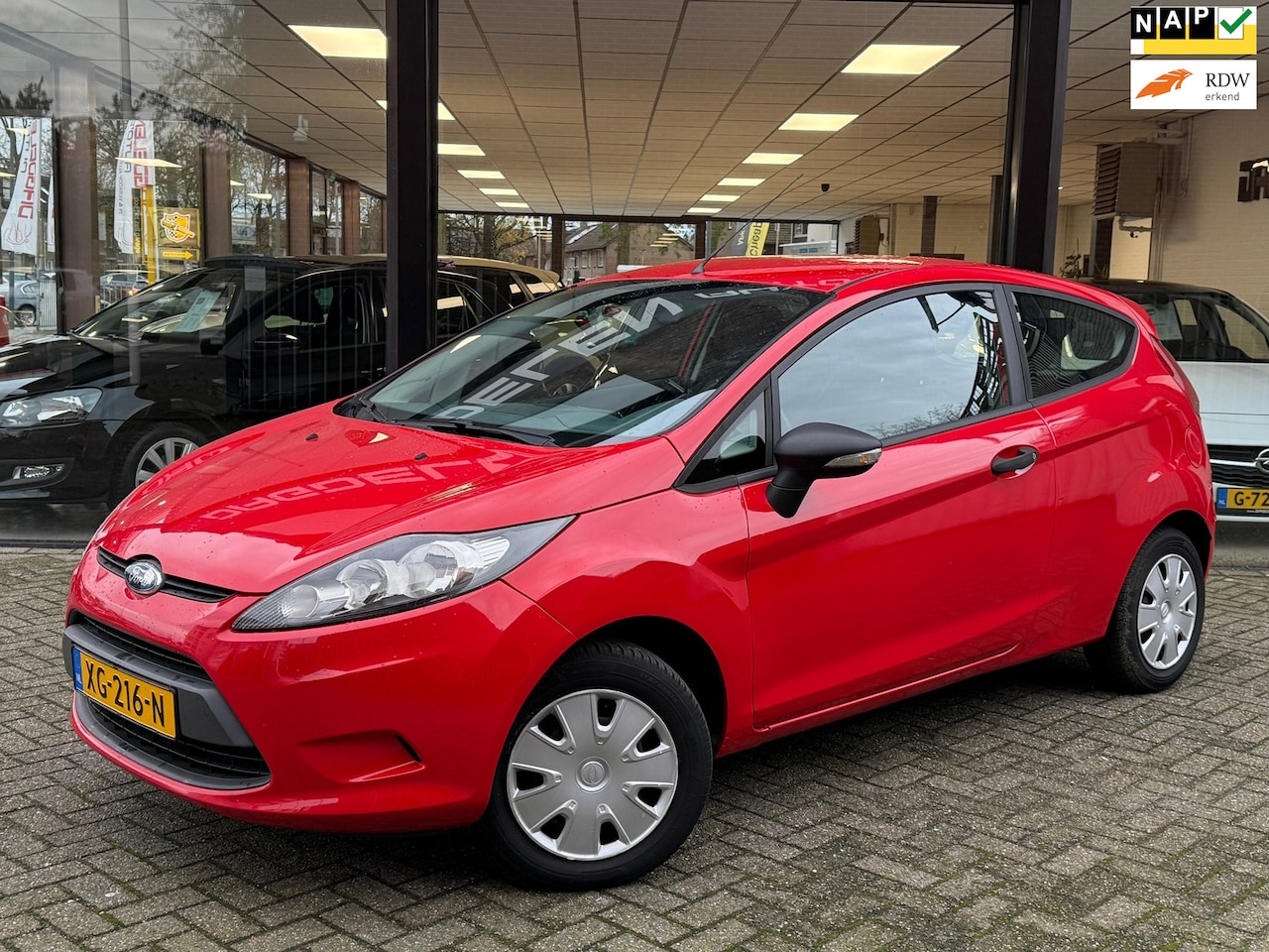 Ford Fiesta - 1.25 60pk Limited ELEKTR PAKKET | CV | APK 5-2025 - AutoWereld.nl