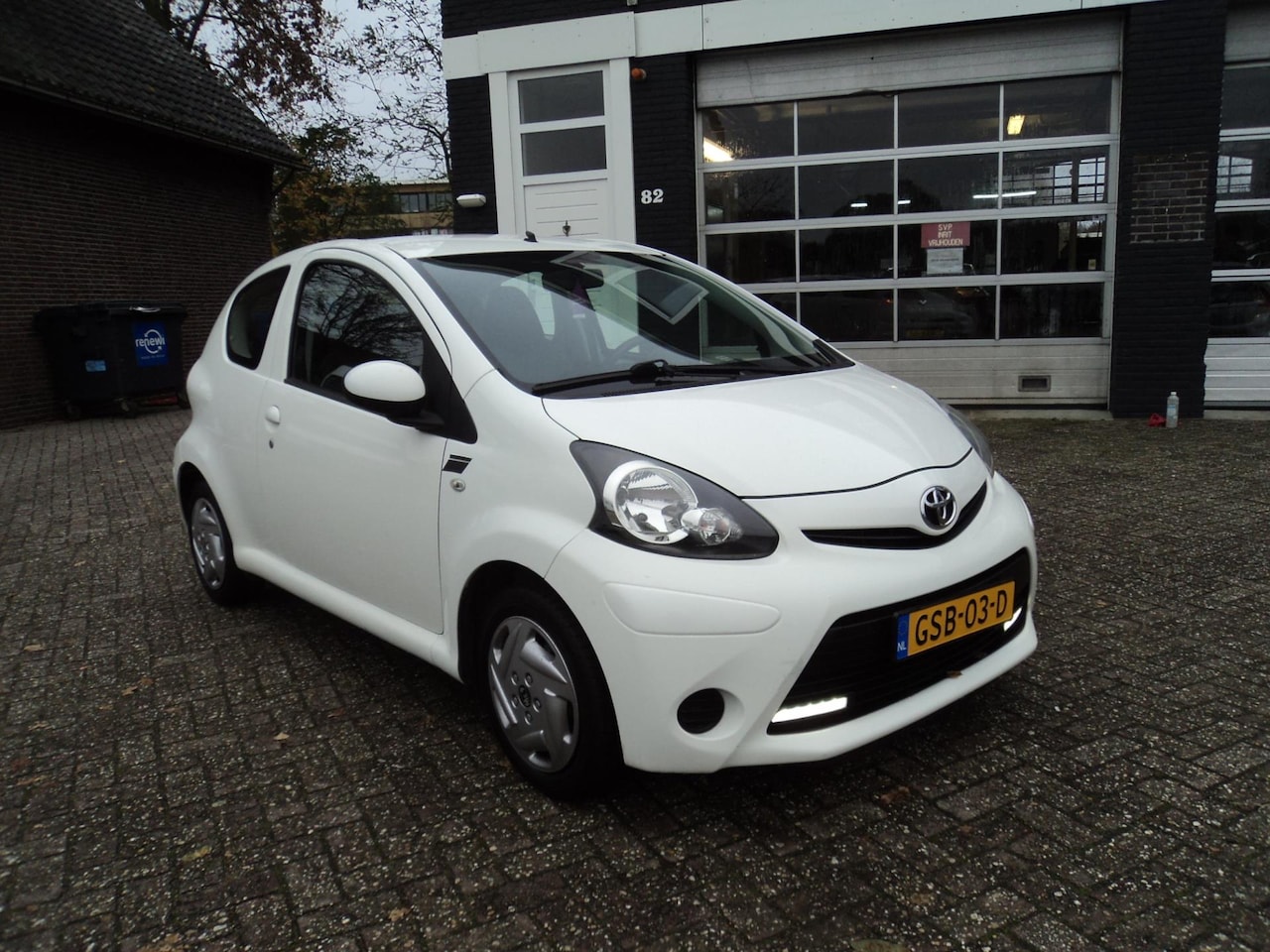 Toyota Aygo - 1.0 VVT-i Access Airco cpv elekt.ramen - AutoWereld.nl