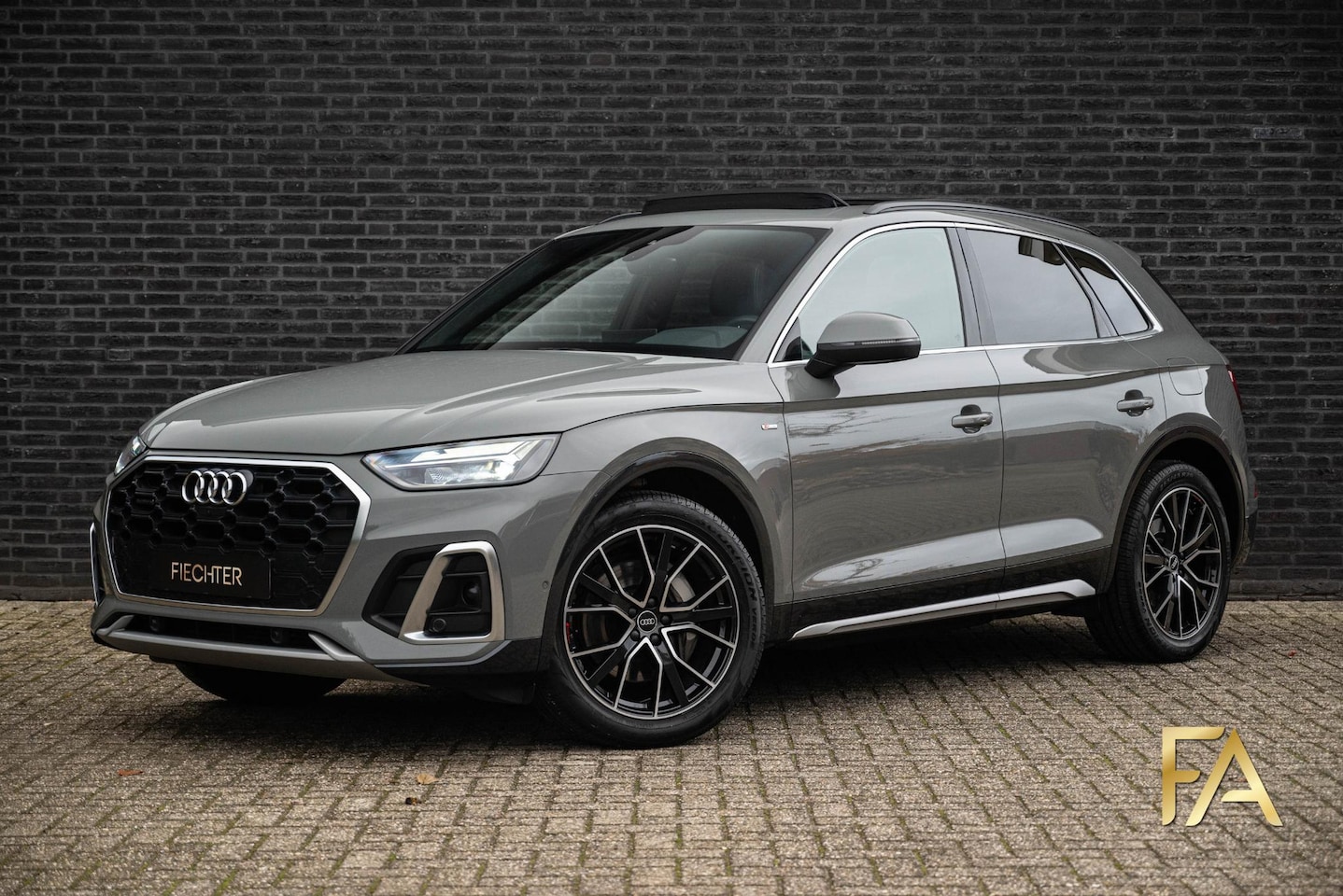 Audi Q5 - 50 TFSI e S edition Quantumgrey/PANO/Luchtvering/B&O - AutoWereld.nl