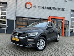 Volkswagen T-Roc - 1.0 TSI Style Business NL-Auto 1e eigenaar / Apple/Android Carplay / Camera / Electr. acht