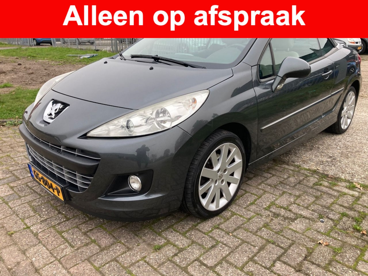 Peugeot 207 CC - 1.6 VTi Noir & Blanc - AutoWereld.nl