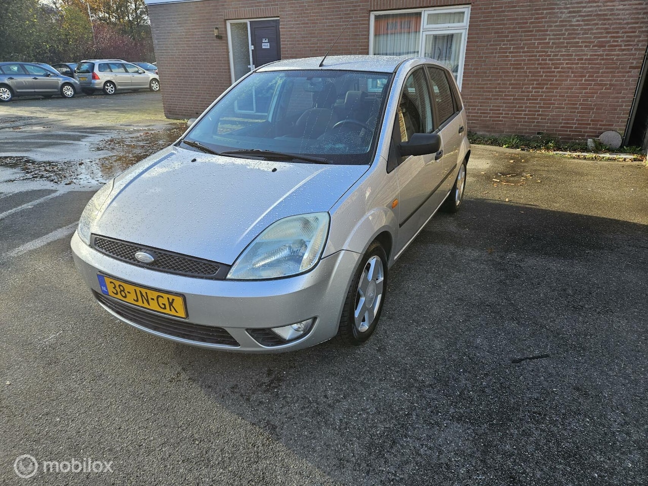 Ford Fiesta - 1.4-16V Ghia 1.4-16V Ghia - AutoWereld.nl