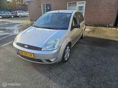 Ford Fiesta - 1.4-16V Ghia