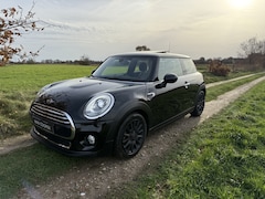 MINI Cooper - 1.5 Chili. Panoramadak, LED, Half leer. Volle auto Zeer mooi