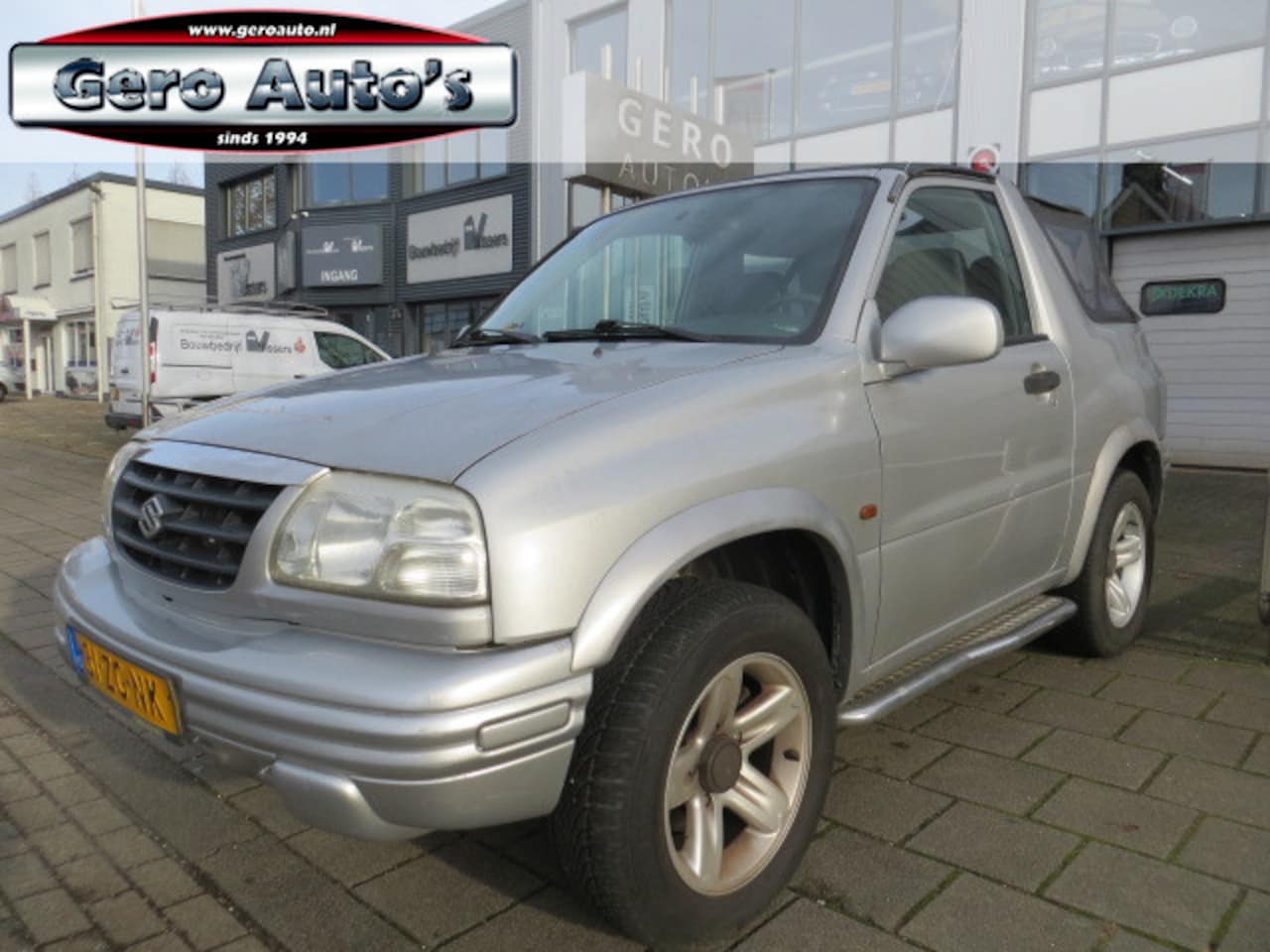 Suzuki Grand Vitara - 1.6 Cabrio 4 persoons uitvoering airco ,verwarmde stoelen ,trekhaak etc - AutoWereld.nl