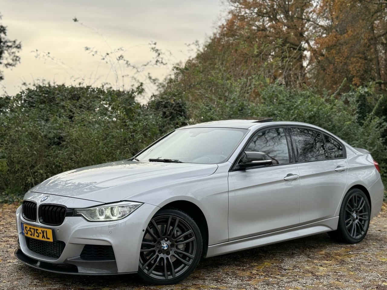 BMW 3-serie - 335i 400PK+ High Exec. / M-Sport / PANO / HUD / - AutoWereld.nl