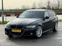 BMW 3-serie Touring - 318i High Executive