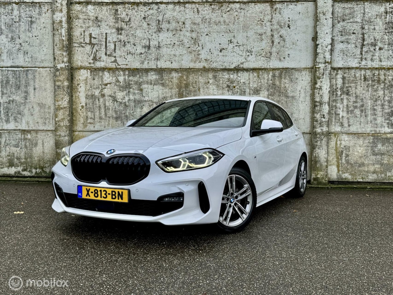 BMW 1-serie - 118i M Pakket Led/Carplay/Hifi/stoelverwarming - AutoWereld.nl