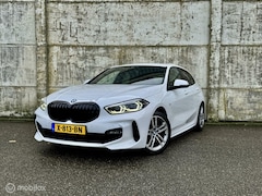 BMW 1-serie - 118i M Pakket Led/Carplay/Hifi/stoelverwarming