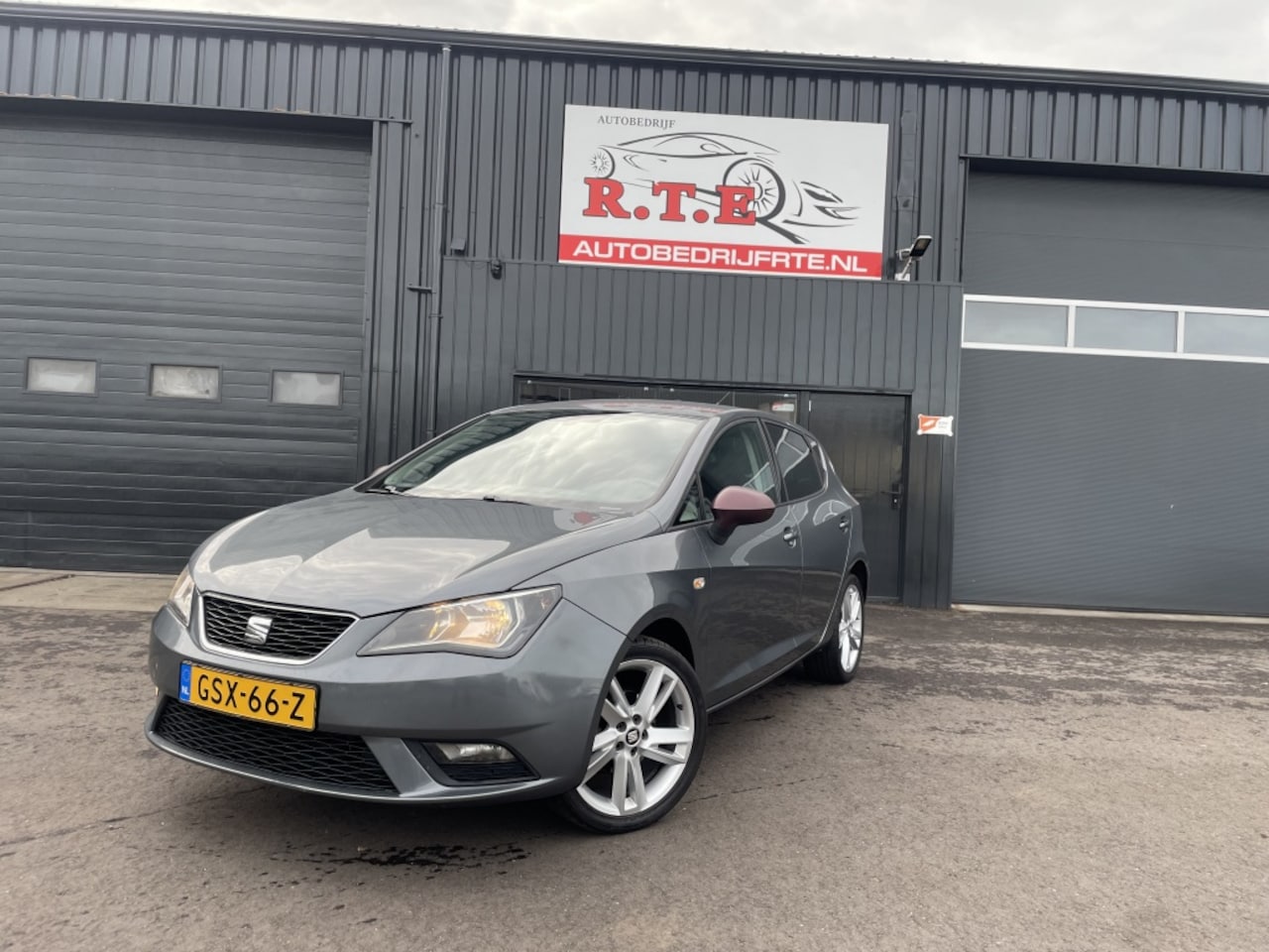 Seat Ibiza - 1.0 EcoTSI FR Achteruitrijcamera/CruiseControl/Airco - AutoWereld.nl