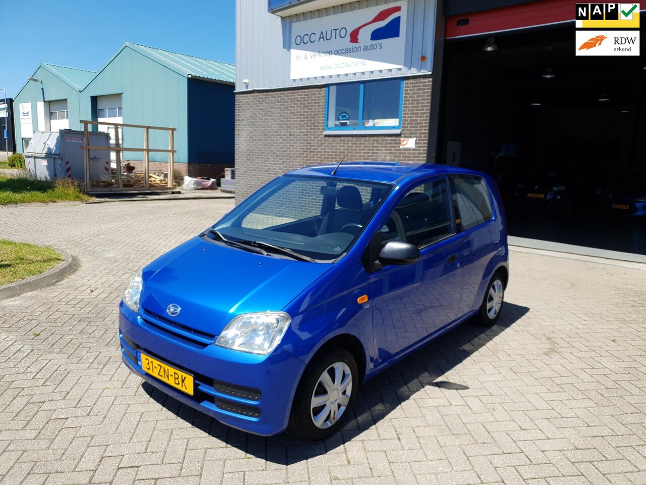 Daihatsu Cuore - 1.0-12V 100th Anniversary / Stuurbekr. / ABS - AutoWereld.nl