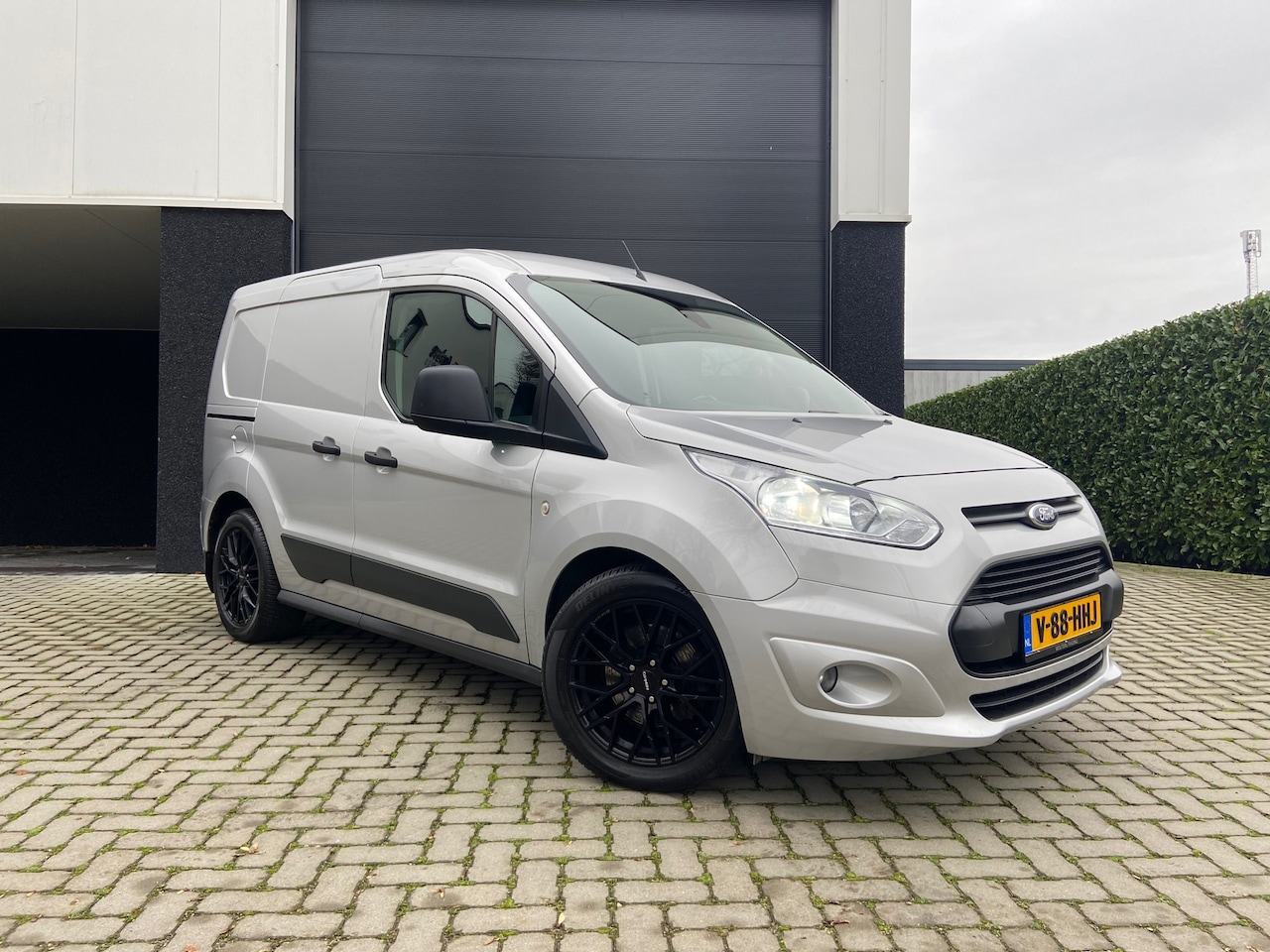 Ford Transit Connect - 1.0 Ecoboost L1 - Benzine - Euro 6 - AutoWereld.nl