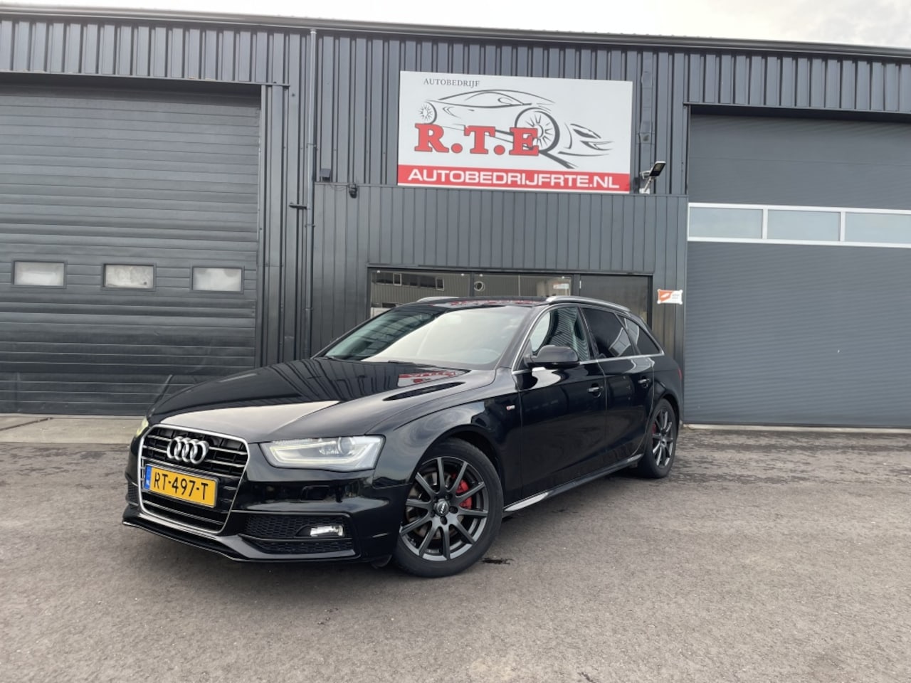 Audi A4 Avant - 2.0 TDI S Edition DSG/CruiseControl/Stoelverw - AutoWereld.nl