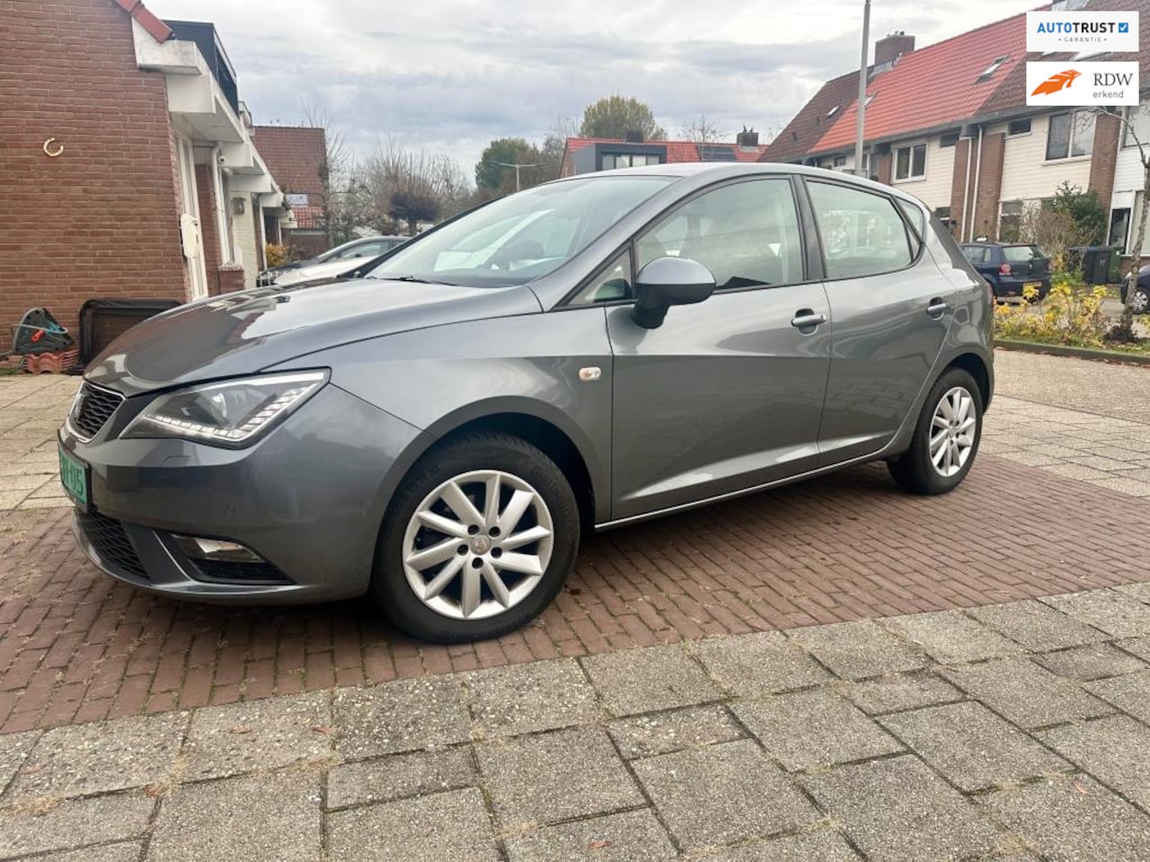 Seat Ibiza - 1.2 TSI Style Automaat Navi - AutoWereld.nl