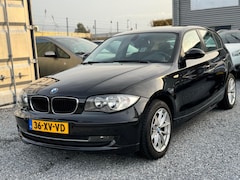 BMW 1-serie - 116i Business Line Airco Navi 5 Deurs