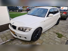 BMW 1-serie - 116i High Exe M sport pakket LEES ADVERTENTIE