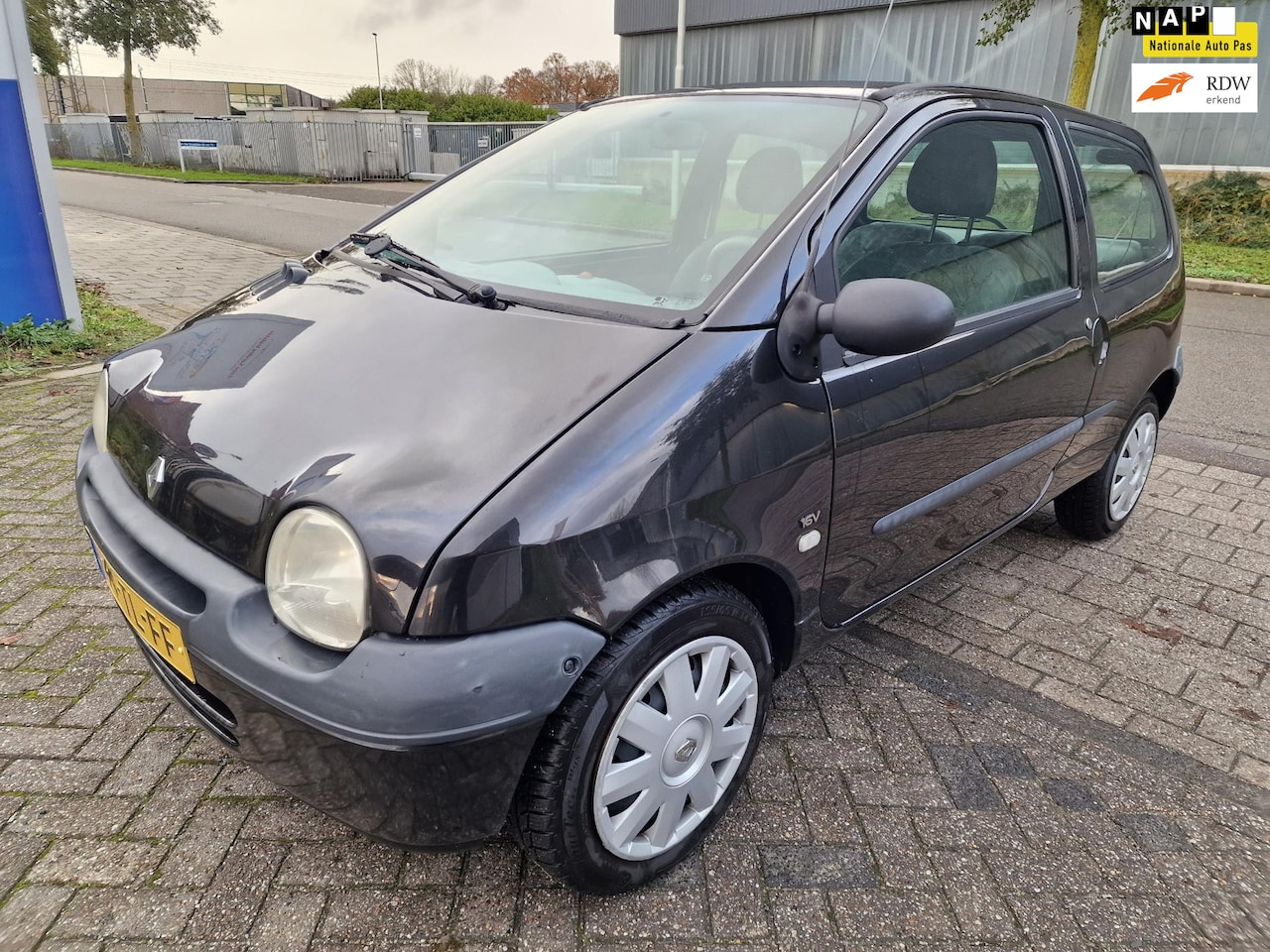 Renault Twingo - 1.2-16V Emotion 1.2-16V Emotion, Nieuwe Apk, Nap, Goed rijdend, Inruil mogelijk. - AutoWereld.nl