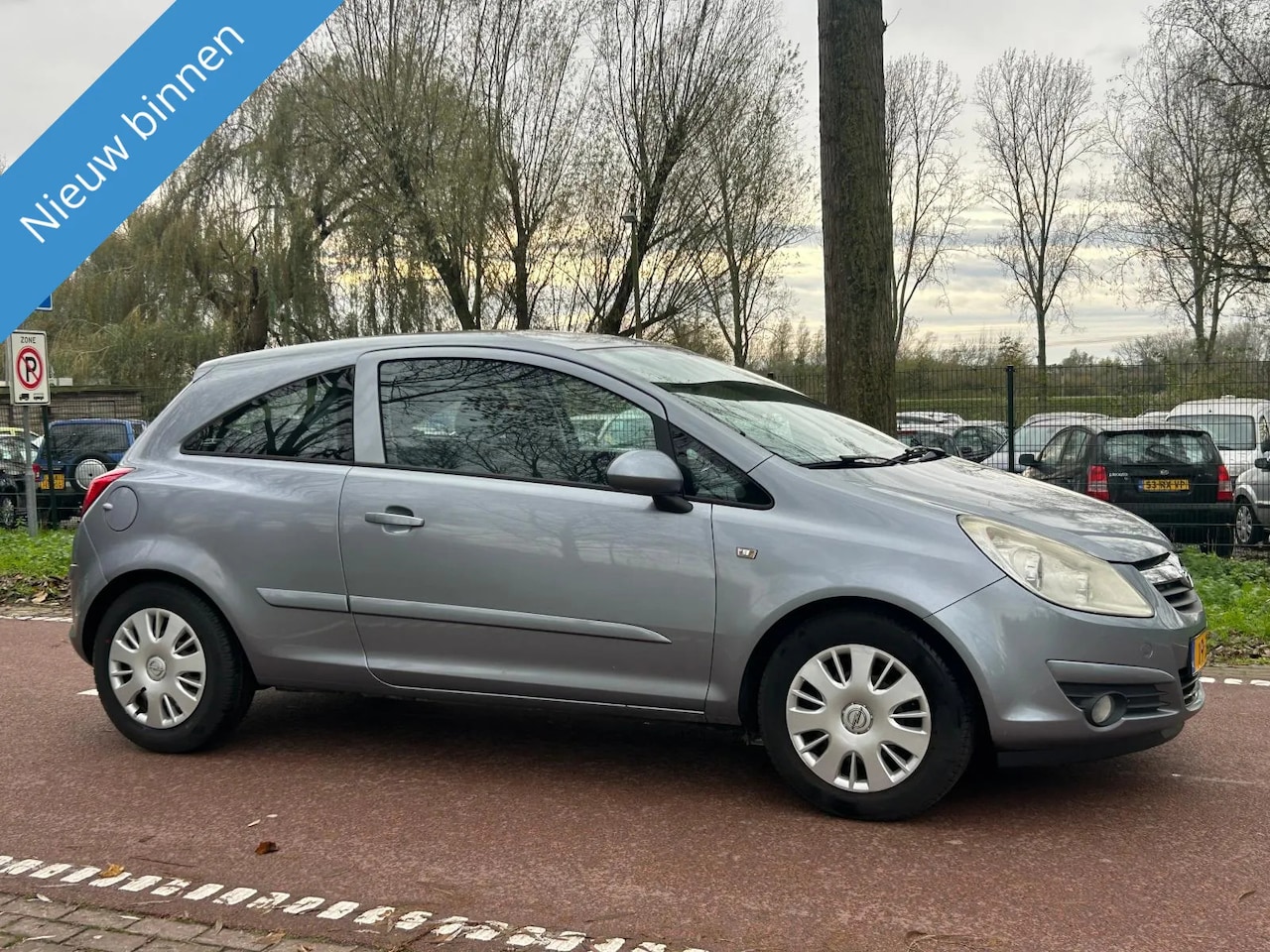 Opel Corsa - 1.4 16v Enjoy AIRCO!APK!ZUINIG!KOOPJE! - AutoWereld.nl