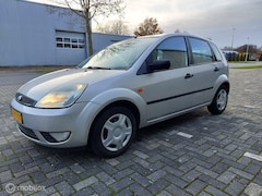 Ford Fiesta - 1.4-16V 5-deurs airco, cv, elektrische ramen