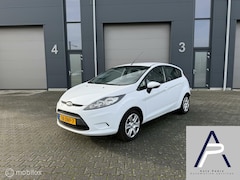 Ford Fiesta - 5-Deurs 1.25i Champions Edition wit 1e Eigenaar