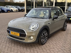 MINI Cooper - 1.5 Chili / Panoramadak / Leder / Keyless / Navigatie / Parkeerhulp V+A / Cruise Control