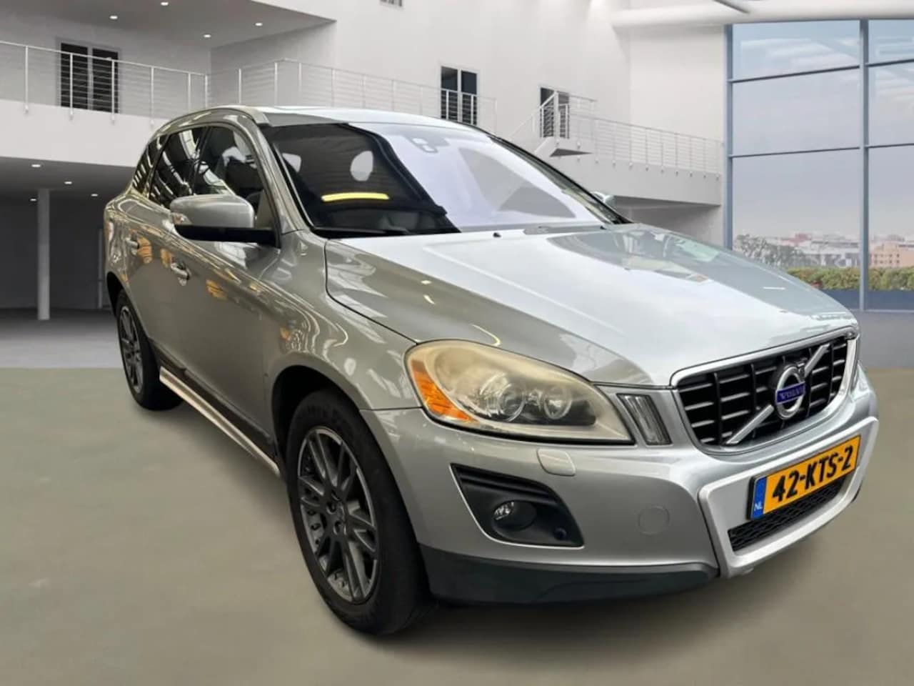 Volvo XC60 - 2.4 D5 AWD Summum - AutoWereld.nl