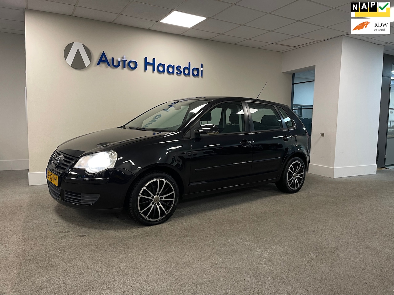 Volkswagen Polo - 1.4-16V Optive|AIRCO|5-DEURS|FACELIFT - AutoWereld.nl