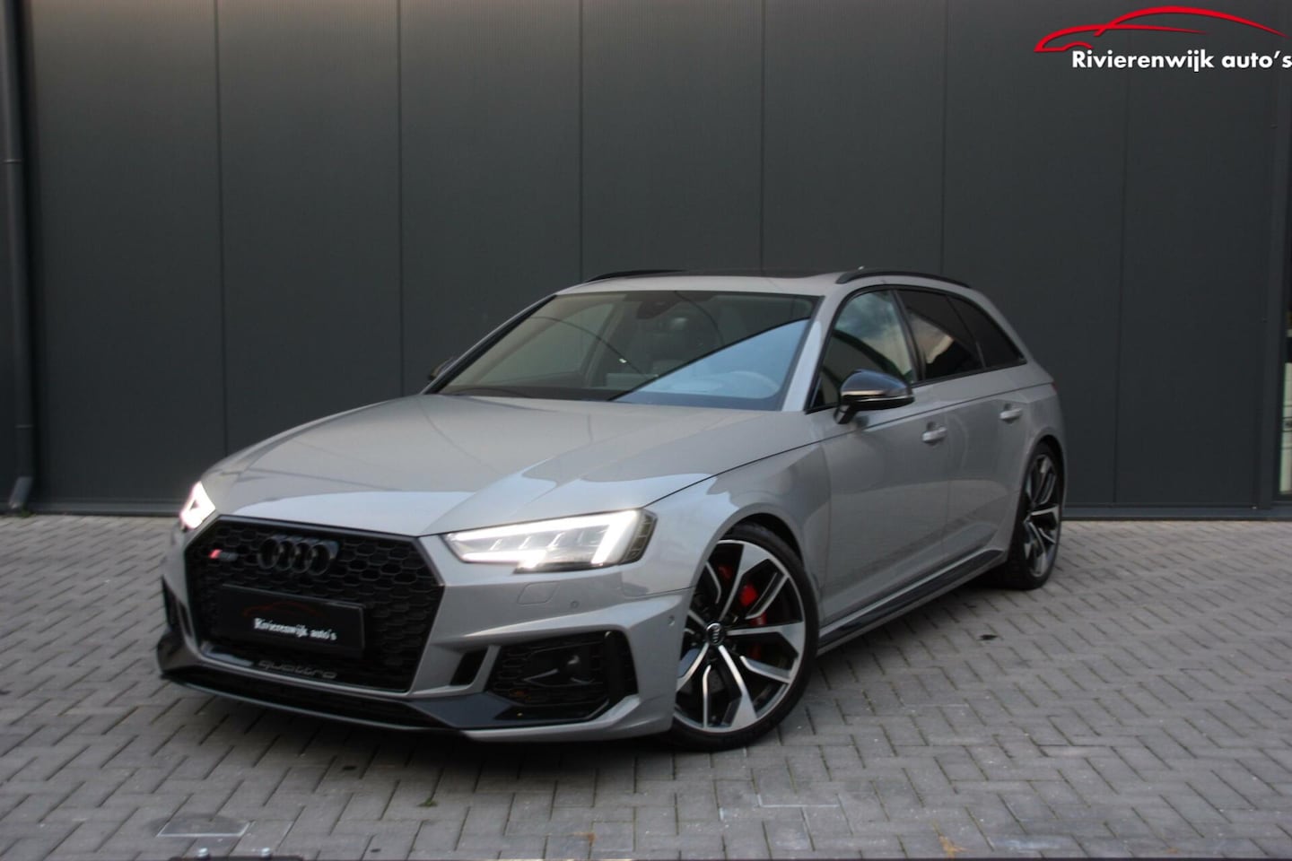 Audi RS4 - Avant 2.9 TFSI RS 4 quattro Org NL Pano Target vol - AutoWereld.nl