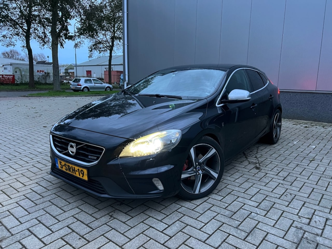 Volvo V40 - 1.6 D2 R-Design 1.6 D2 R-Design - AutoWereld.nl