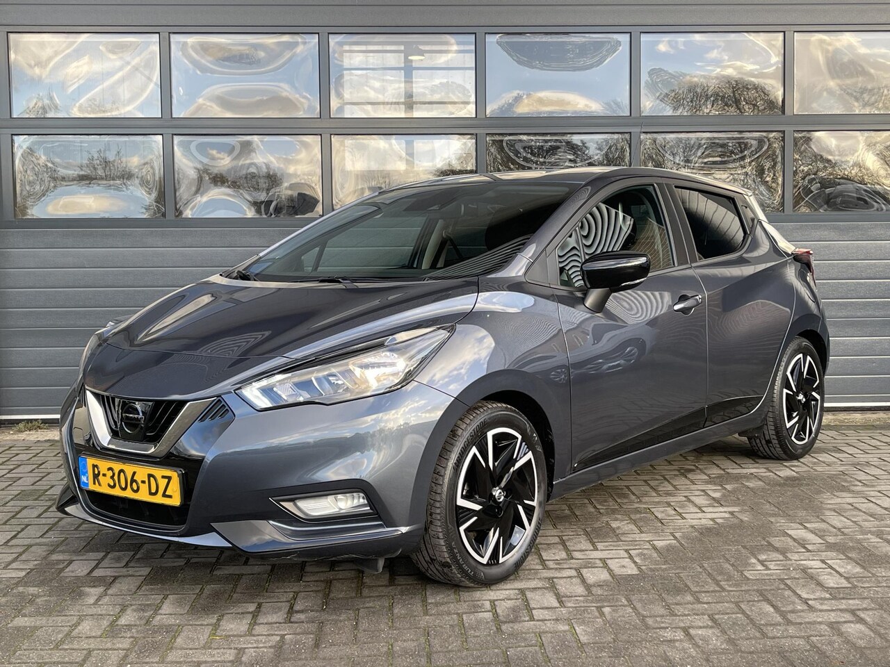 Nissan Micra - 1.0 IG-T N-DESIGN I CRUISE CONTROL I AIRCONDITIONING I APPLE/ANDROID I 5-DEURS - AutoWereld.nl