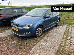 Volkswagen Polo - 1.0 BlueMotion Connected Series | WORDT VERWACHT |