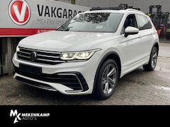 Volkswagen Tiguan - 1.4 TSI eHybrid R-Line Business+ 18"/Panoramadak/Trekhaak/Head-UP/Stuur + stoelverwarming