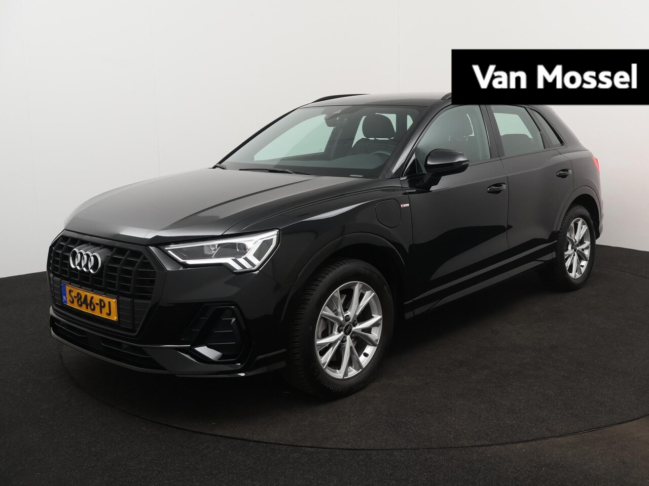 Audi Q3 - 45 TFSI e S edition 245 PK | S-line | Automaat | Navigatie | Camera | Trekhaak | Adaptive - AutoWereld.nl